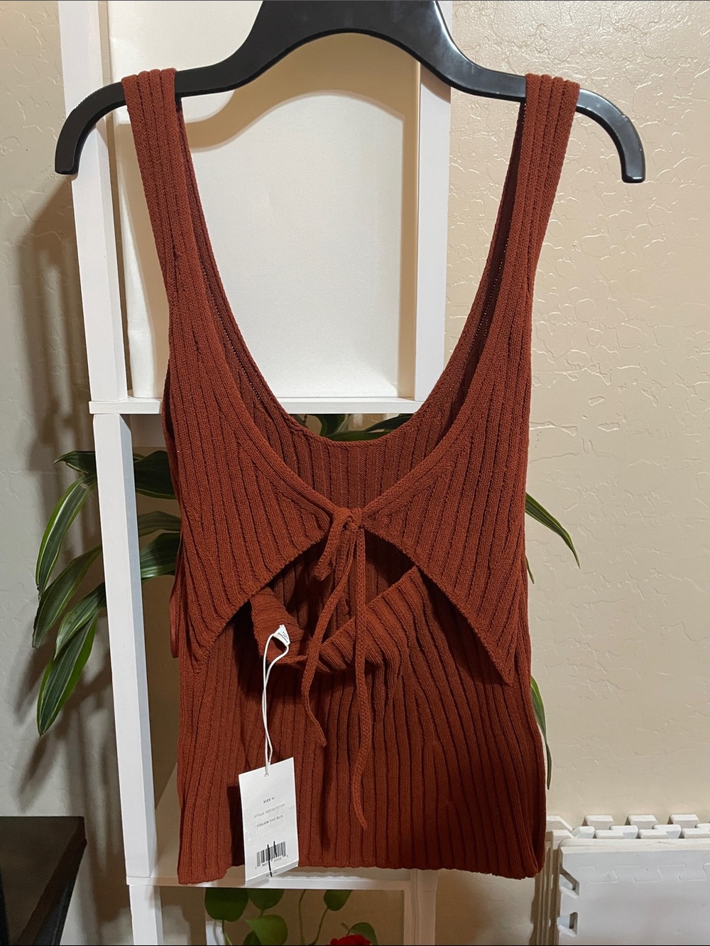 Vince Ribbed Scoop-Back Tank Top — Rust - Picture 2 of 4